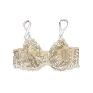 Wacoal 65191 Embrace Lace Underwire Bra Unlined Mid Coverage Floral Lace 38C